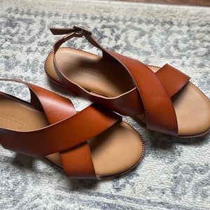 Like New! Brown Leather Sandals